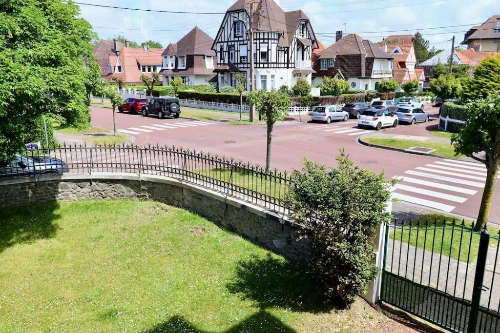 Le Bercail : Apt Avec Balcon Et Parking, Vue Phare! Le Touquet Zewnętrze zdjęcie
